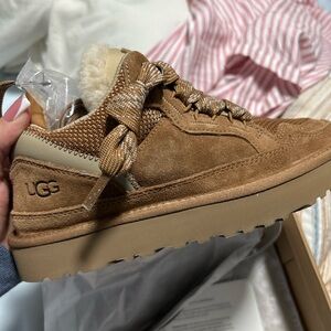 UGG Lowmel Sneakers